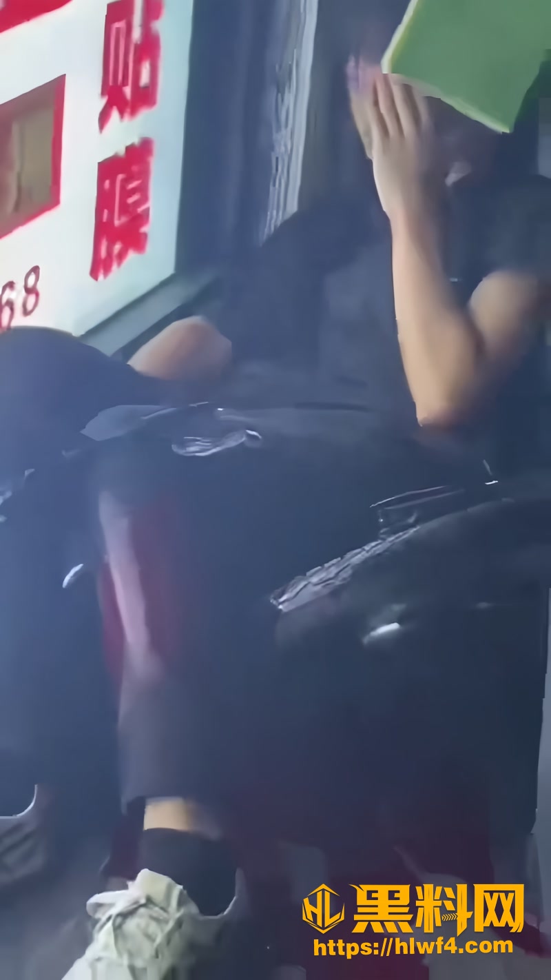 02江苏徐州街头冲突事故1 2wm