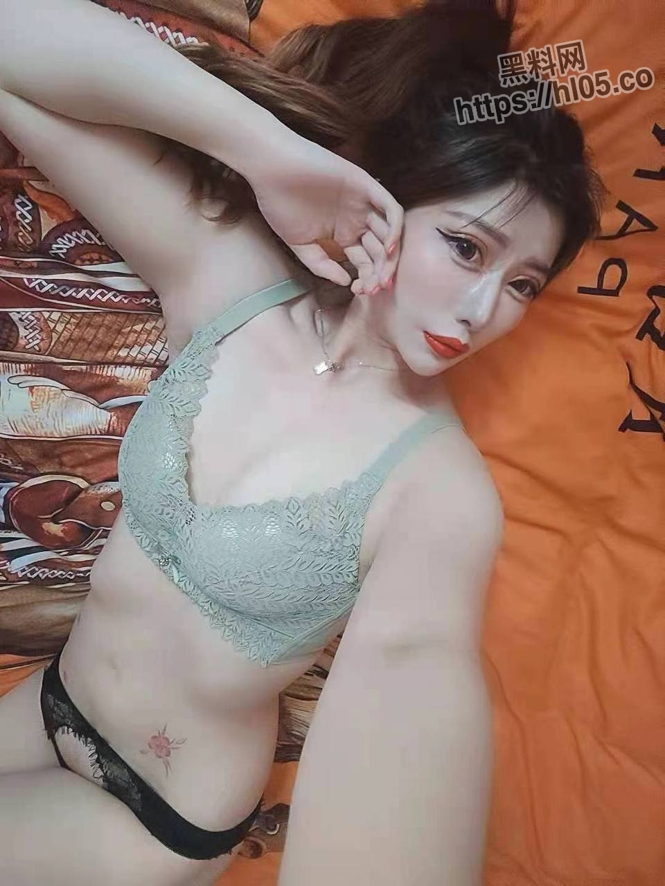 960X1280