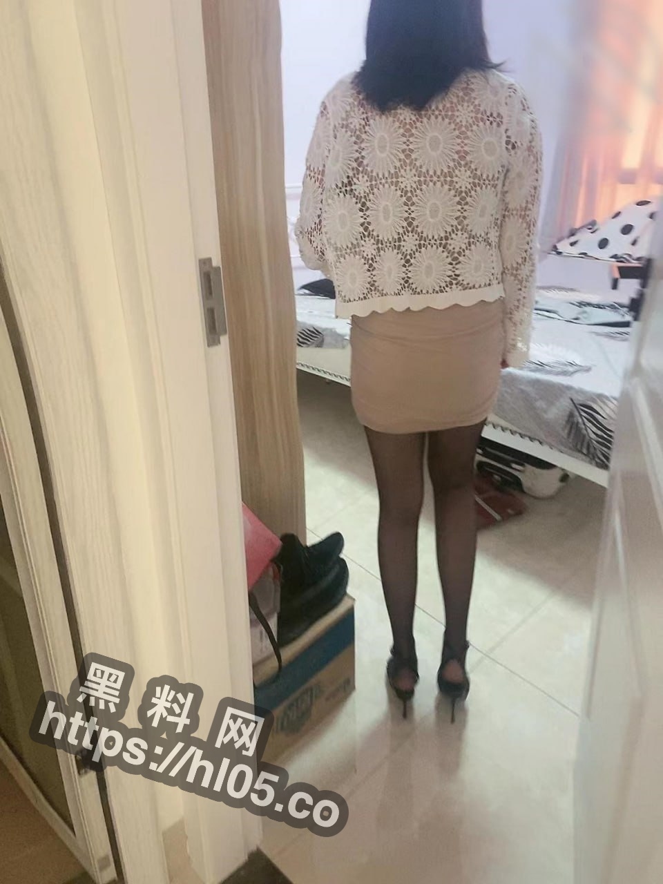960X1280