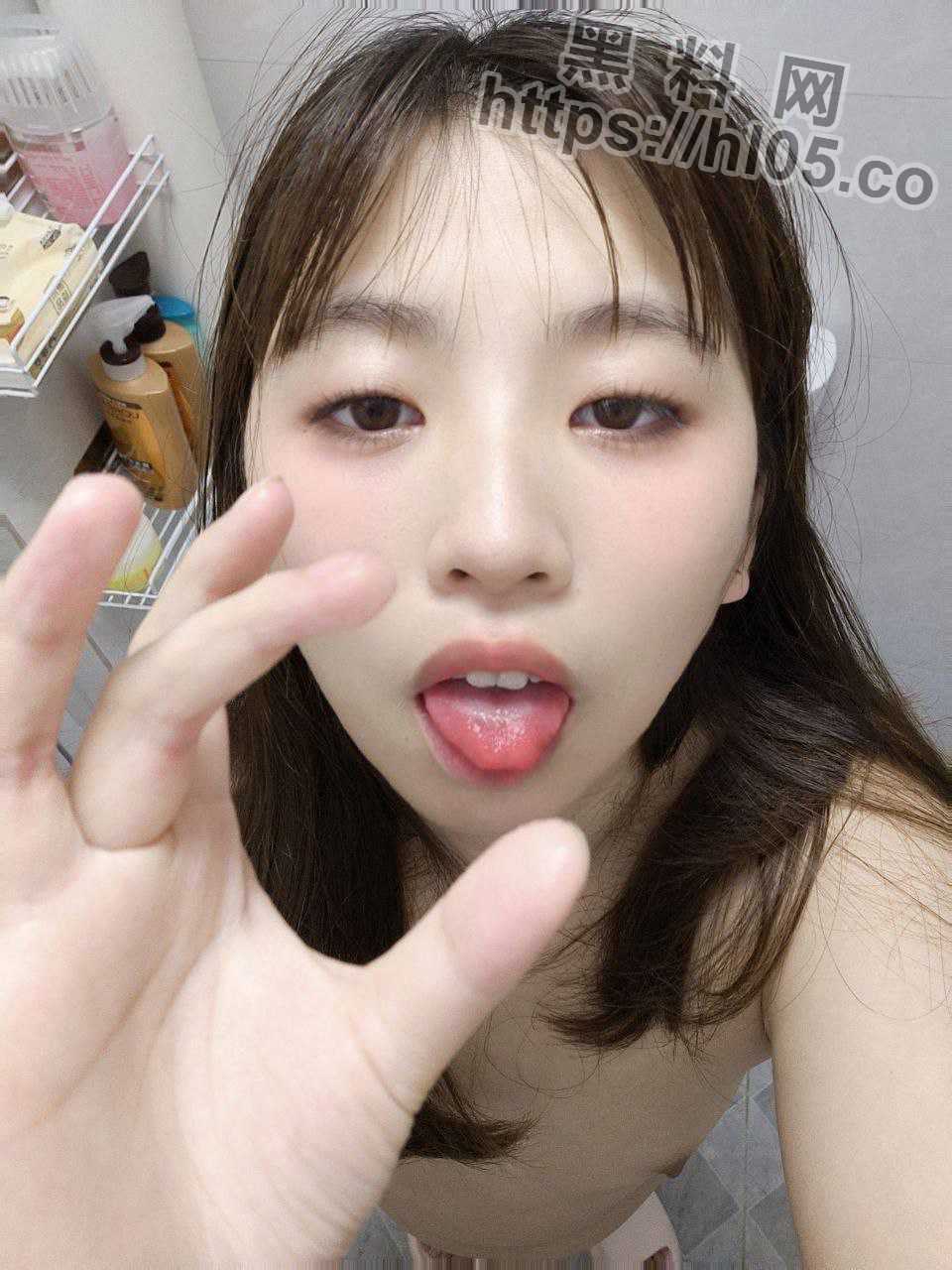 960X1280