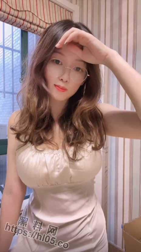 464X827