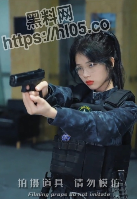 465X674