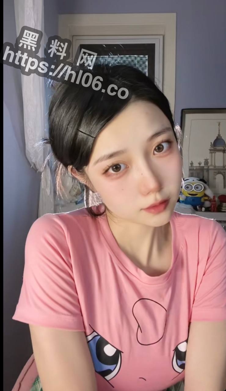 740X1280