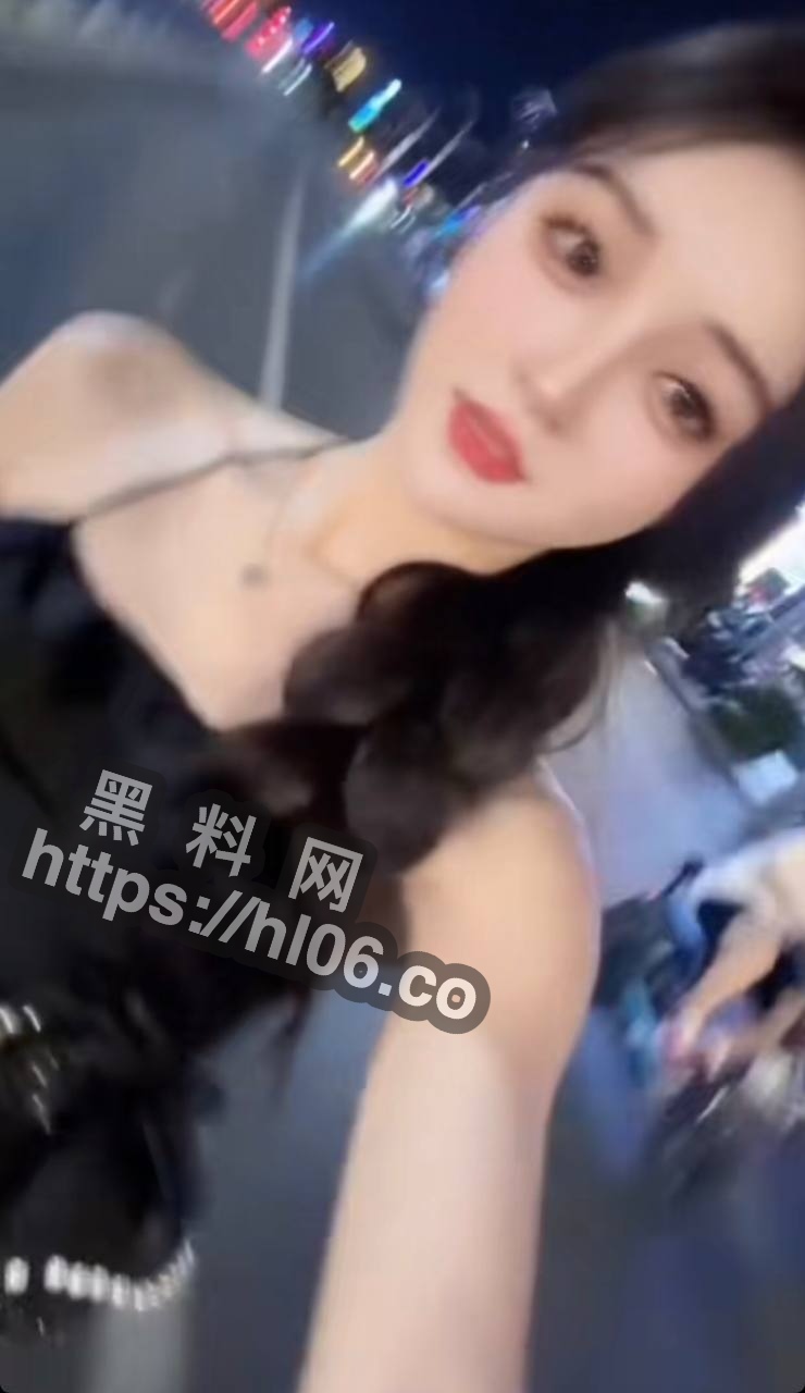 740X1280