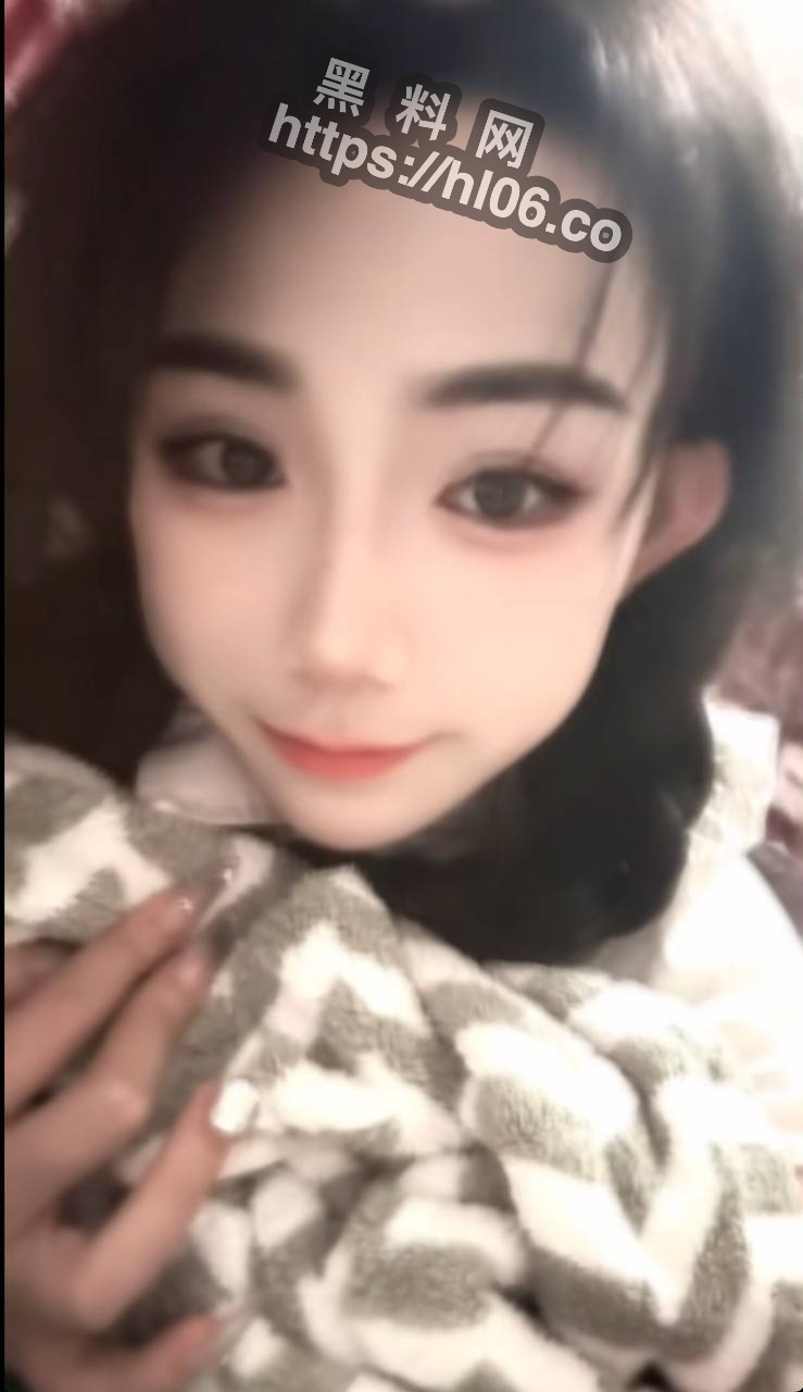 739X1280