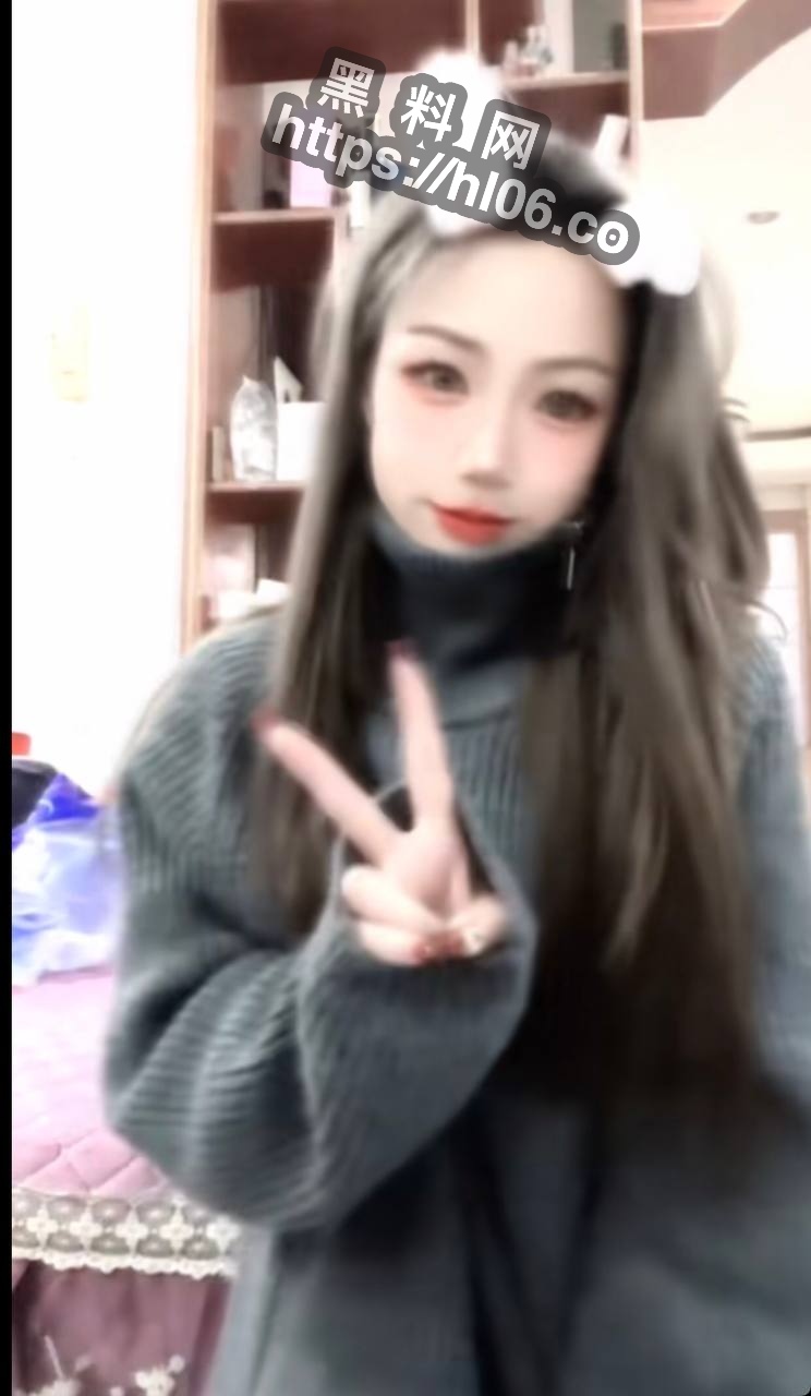 744X1280