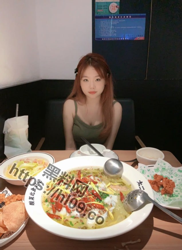 636X875
