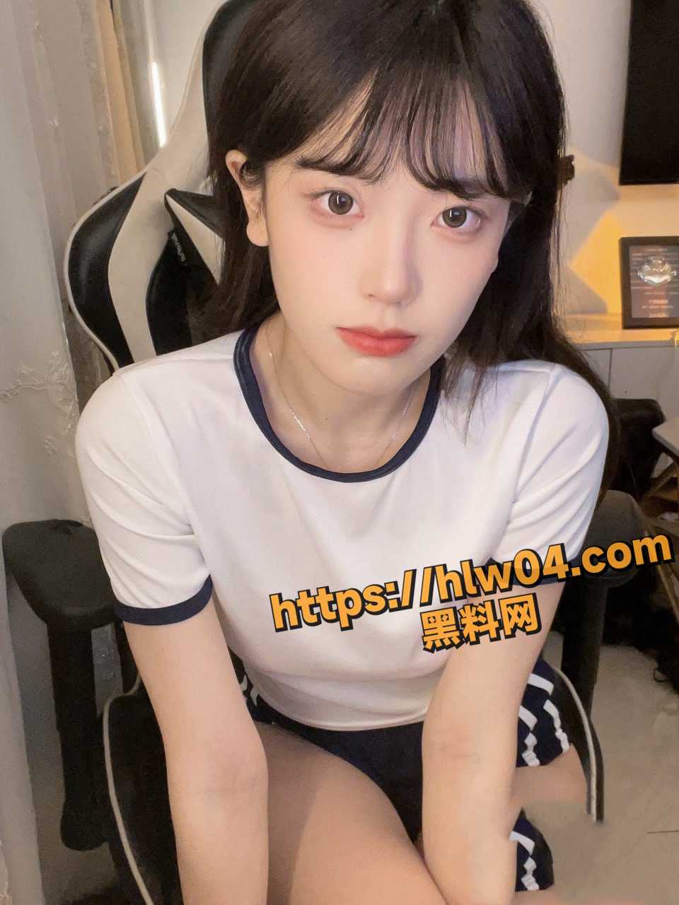 960X1280